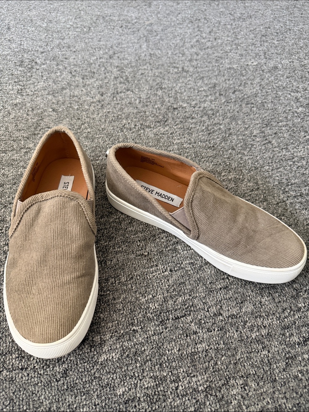 Steve Madden Tan Corduroy like Step In Shoes